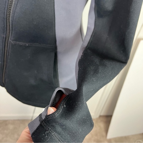 CAbi Dash Jacket Black Dark Gray Asymmetrical Zipper Side Pockets Size Medium - Picture 5 of 11